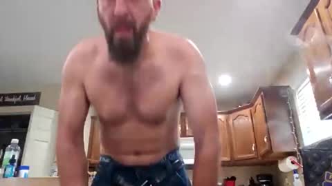 Creeksidecouple online show from April 14, 9:21 pm