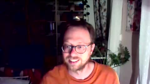 Snapshot of creloxp chatting on May 4, 8:49 pm creloxp online show from May 4, 8:49 pm