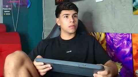 Snapshot of crh58_ chatting on December 1, 7:41 pm crh58_ online show from December 1, 7:41 pm