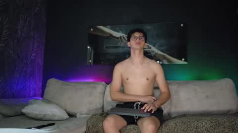 CRHISTIAN online show from April 14, 1:55 am