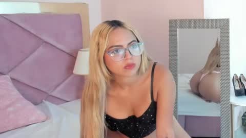 CristyBloom  online show from May 11, 8:28 pm