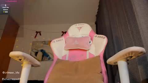 Snapshot of crimson_baby chatting on February 26, 7:53 am crimson baby online show from February 26, 7:53 am