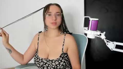 Jen. online show from July 19, 4:22 pm