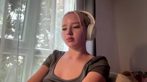 Alice online show from August 3, 3:38 pm