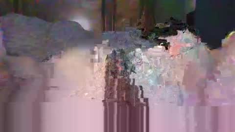 crimsongingerale online show from April 13, 5:13 am