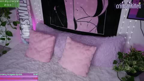 Snapshot of crimsonkitten chatting on May 30, 4:42 am Crimson Kitten online show from May 30, 4:42 am