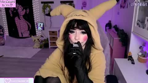 Crimson Kitten online show from June 15, 12:24 am