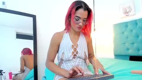 Snapshot of cris_dulce chatting on October 13, 6:41 pm cris_dulce online show from October 13, 6:41 pm