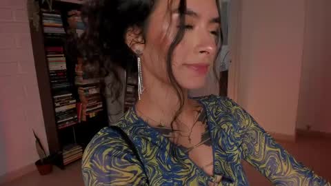 Snapshot of cris_roberts chatting on May 29, 12:58 pm Cris Roberts online show from May 29, 12:58 pm