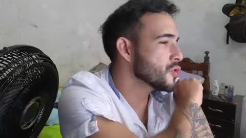 cris_simons online show from February 26, 5:31 am