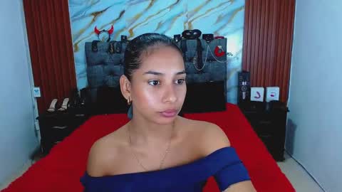 CRISANDMERY online show from April 14, 4:29 am