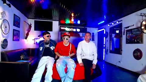 crismens online show from May 17, 8:16 pm