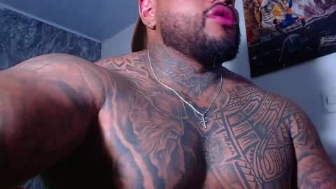 Snapshot of criss_zanders202 chatting on June 1, 8:21 pm criss_zanders202 online show from June 1, 8:21 pm