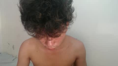 Snapshot of cristal1xox chatting on October 13, 4:01 am cristal1xox online show from October 13, 4:01 am