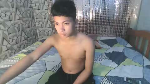 Snapshot of cristal1xox chatting on November 26, 6:25 am cristal1xox online show from November 26, 6:25 am