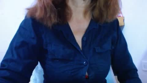 Snapshot of cristal_collins1 chatting on January 18, 8:52 am cristal_collins1 online show from January 18, 8:52 am