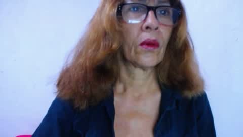 Snapshot of cristal_collins1 chatting on February 5, 8:11 am cristal_collins1 online show from February 5, 8:11 am