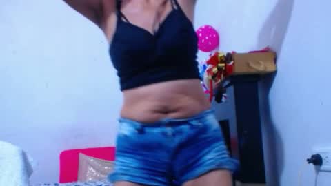 Snapshot of cristal_collins1 chatting on February 22, 9:23 am cristal_collins1 online show from February 22, 9:23 am