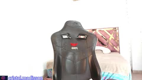 cristal madissonn online show from March 5, 10:39 pm