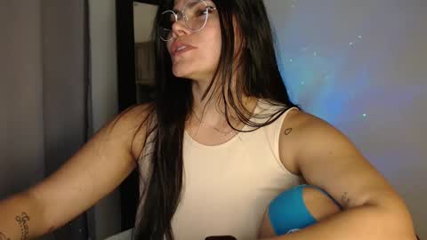 Snapshot of cristal_sexyboobs_ chatting on February 14, 4:37 am Cristal online show from February 14, 4:37 am