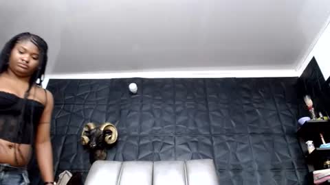 Snapshot of cristal_smith06 chatting on June 26, 8:52 am Hanna online show from June 26, 8:52 am