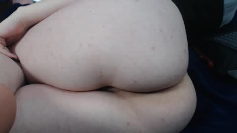 Snapshot of cristaladams6 chatting on February 12, 9:22 pm CristalAdams online show from February 12, 9:22 pm