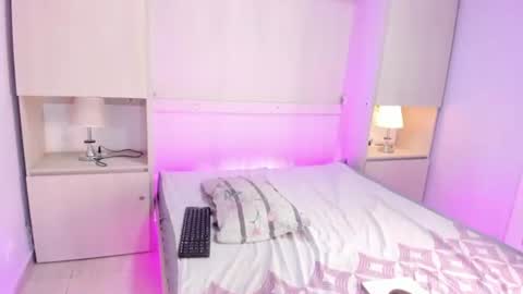 cristalbennet online show from July 16, 6:58 pm