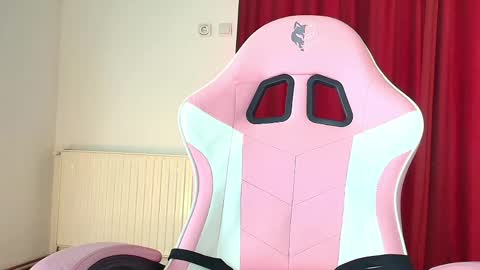 cristaleyess online show from May 8, 4:23 pm