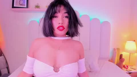 Snapshot of cristalhorny_69 chatting on June 29, 1:45 am Cristal online show from June 29, 1:45 am
