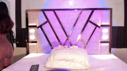 cristin  online show from March 31, 6:52 pm