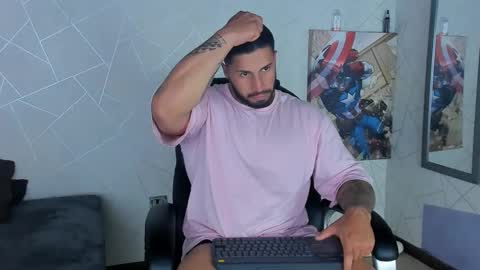 Snapshot of cristian_walker chatting on January 20, 7:57 pm cristian walker online show from January 20, 7:57 pm