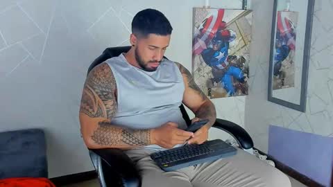 Snapshot of cristian_walker chatting on January 26, 3:03 pm cristian walker online show from January 26, 3:03 pm