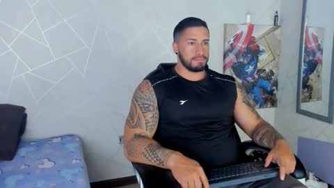 Snapshot of cristian_walker chatting on February 15, 12:22 pm cristian walker online show from February 15, 12:22 pm