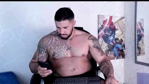 Snapshot of cristian_walker chatting on October 12, 11:42 am cristian walker online show from October 12, 11:42 am