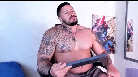 Snapshot of cristian_walker chatting on October 14, 11:55 am cristian walker online show from October 14, 11:55 am