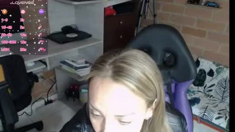 cristina online show from June 25, 2:54 pm