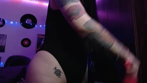 Snapshot of cristin_moon chatting on March 11, 11:04 pm Christina online show from March 11, 11:04 pm