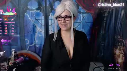 Snapshot of cristina_blue21 chatting on July 3, 1:01 am Cristina online show from July 3, 1:01 am