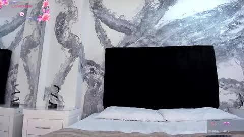 Snapshot of cristinecaru chatting on February 23, 12:02 pm Cristine online show from February 23, 12:02 pm