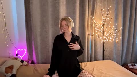 Marry online show from April 6, 2:29 pm