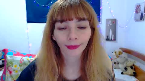 cristinewinter online show from April 8, 8:03 am