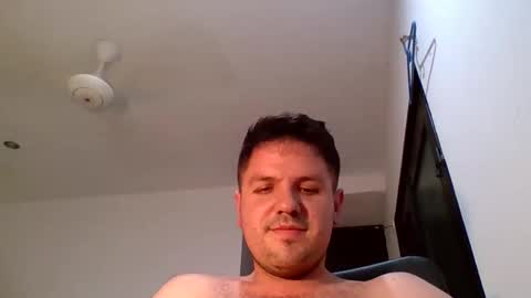 Snapshot of cristopher3042 chatting on May 4, 11:45 pm cristopher3042 online show from May 4, 11:45 pm