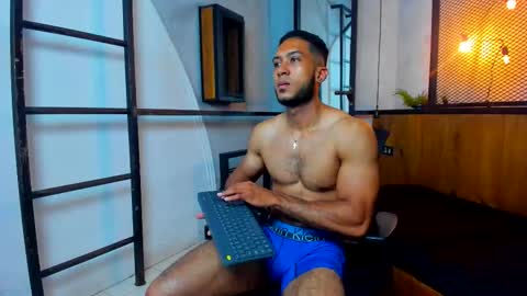 cristopher_belmont online show from December 2, 5:02 am