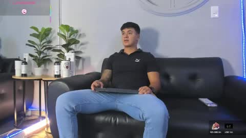 Cristopher online show from June 2, 1:35 pm