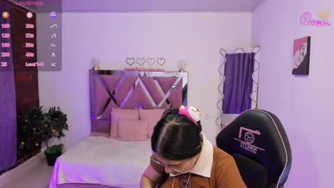cristy_tay online show from April 14, 11:38 am