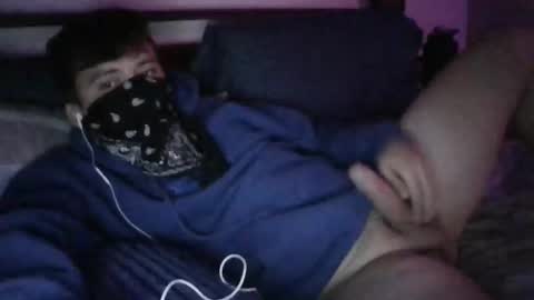 Snapshot of crisx3585 chatting on November 12, 4:13 am crisx3585 online show from November 12, 4:13 am