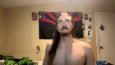 Snapshot of critterluvsfeet chatting on December 21, 12:56 pm Critter2999LuvsFeet online show from December 21, 12:56 pm