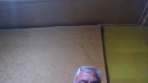 crmperez online show from March 1, 1:22 am