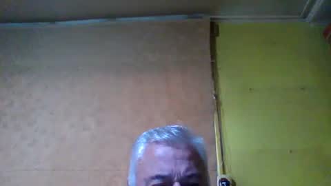 crmperez online show from November 5, 11:16 pm