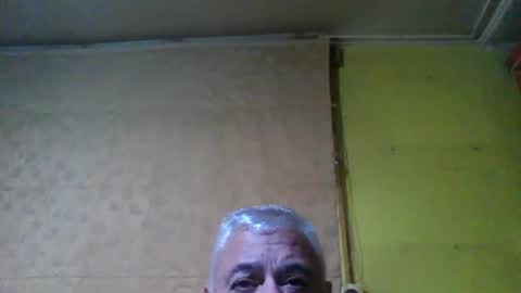 crmperez online show from November 7, 10:54 pm